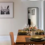 Sg9 City Apartments